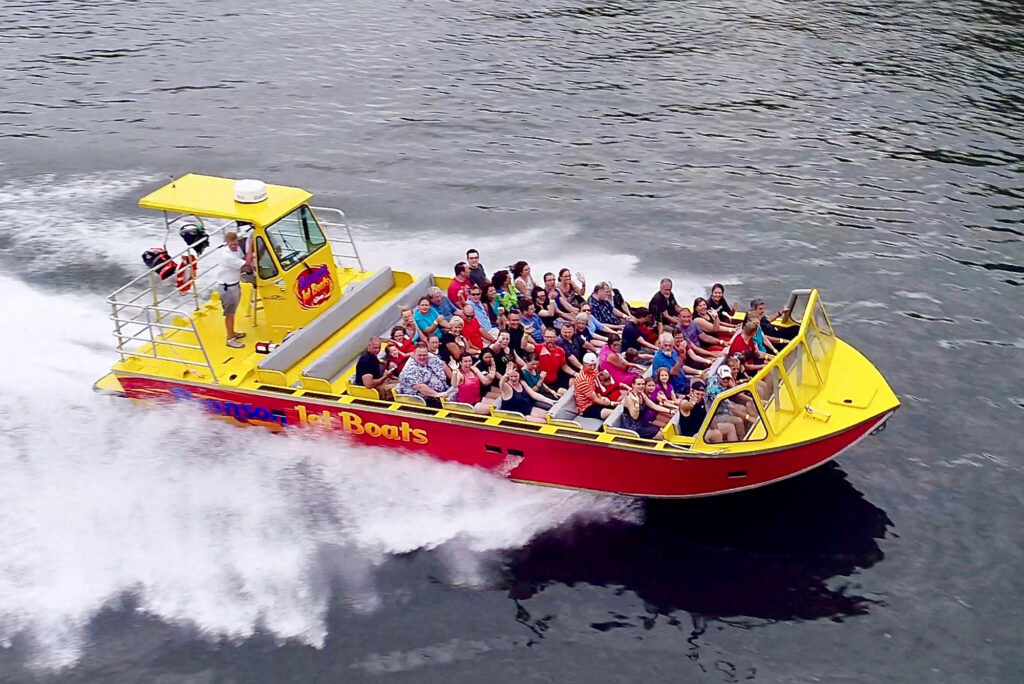 jet boat